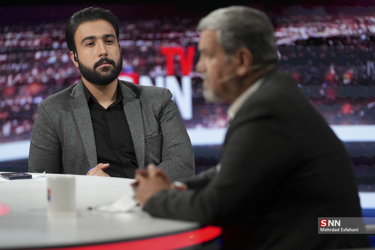 شرق&zwnj;گرایی یا غرب&zwnj;گرایی در SNN TV؛ احدیان: ایران&zwnj;گرایی مبناست، نه شرق و غرب / کواکبیان: باب مذاکره را نباید به&zwnj;کلی بست