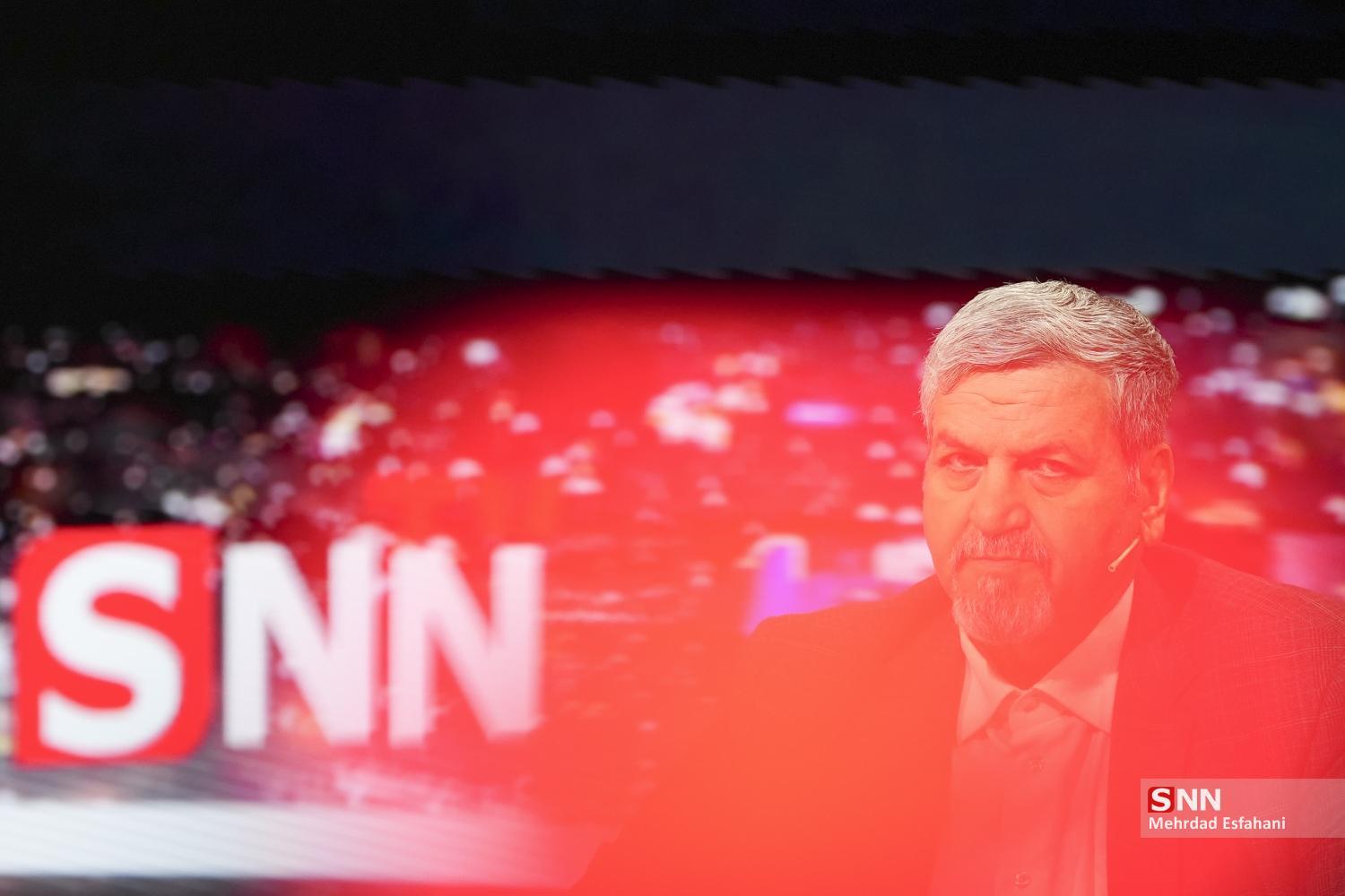 شرق&zwnj;گرایی یا غرب&zwnj;گرایی در SNN TV؛ احدیان: ایران&zwnj;گرایی مبناست، نه شرق و غرب / کواکبیان: باب مذاکره را نباید به&zwnj;کلی بست