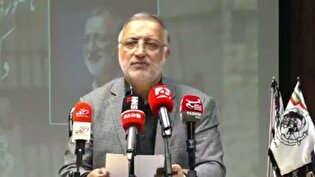 یکی از خودروسازان مشهور که دو شریک هستند یکی ممنوع الخروج و دیگری ممنوع الورود می‌خواهند ۱۳۰ هکتار زمین بگیرند؛ سه بار رفتیم خراب کردیم!