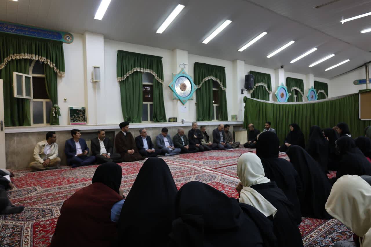 استاندار: مشکل کف&zwnj;خوابی دانشجویان در خوابگاه دانشجویی شهرکرد تا ۱۶ آذر حل می&zwnj;شود