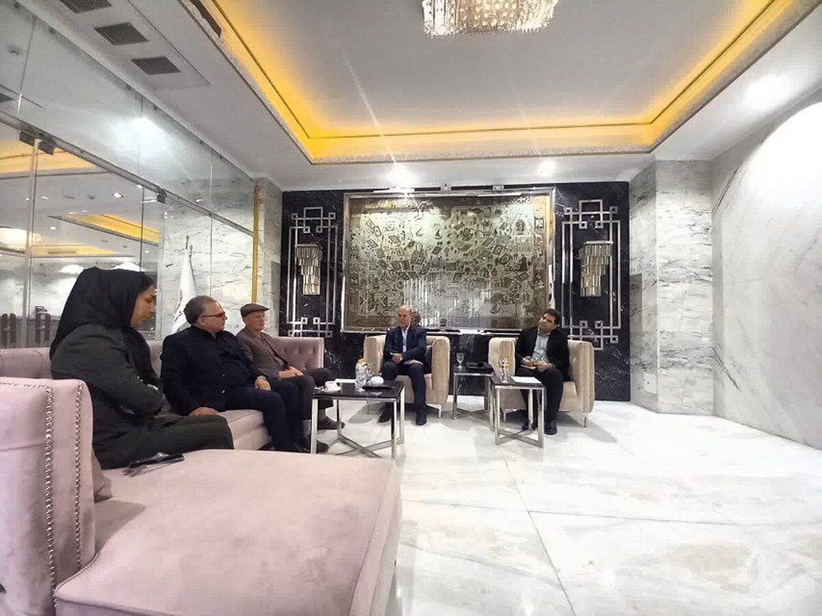 دیدار معاون بورس و امور دانشجویان خارج با فرماندار سمنان و اصناف در حاشیه نشست مدیران امور دانشجویی کشور