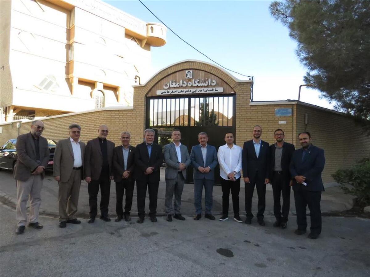 بازدید معاون پشتیبانی و مدیریت منابع سازمان امور دانشجویان از فضا&zwnj;های رفاهی و دیدار با خیر نیک&zwnj;اندیش آموزش عالی