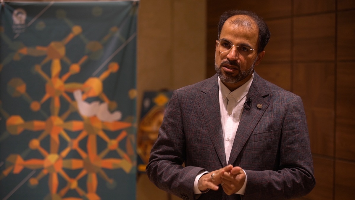 معاون ارزی بانک مرکزی: سیاست قیمت‌گذاری در مورد ارز ترجیحی تغییری نکرده و همچنان ادامه دارد + عکس