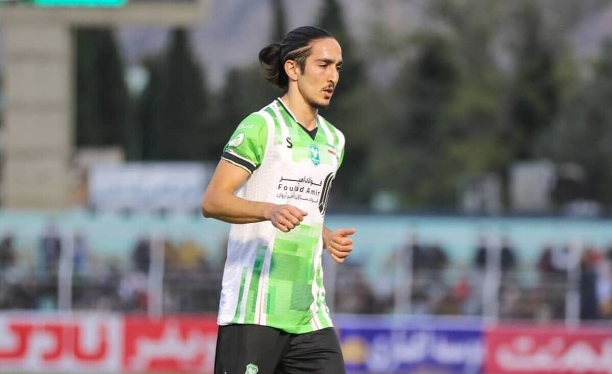 فیلم گل اول خیبر خرم آباد به تراکتور توسط احسان حسینی