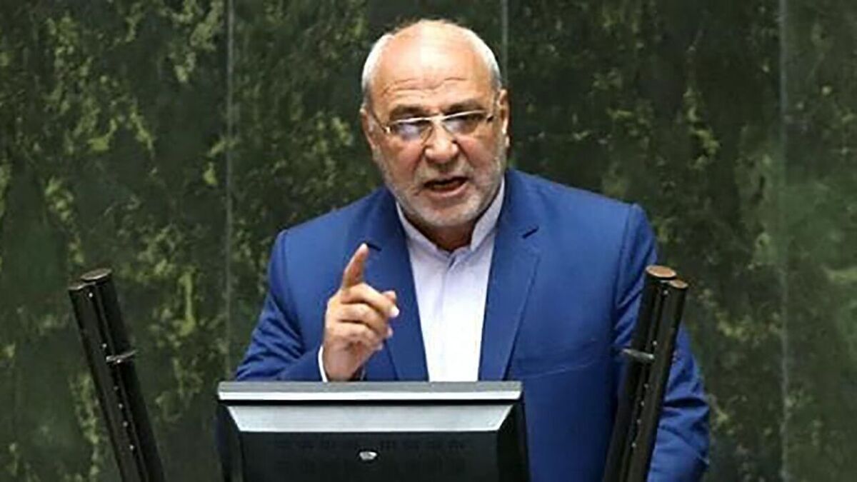 حاجی دلیگانی: خانم وزیر راه! این همه زمین وجود دارد، اینها را بدهید به مردم