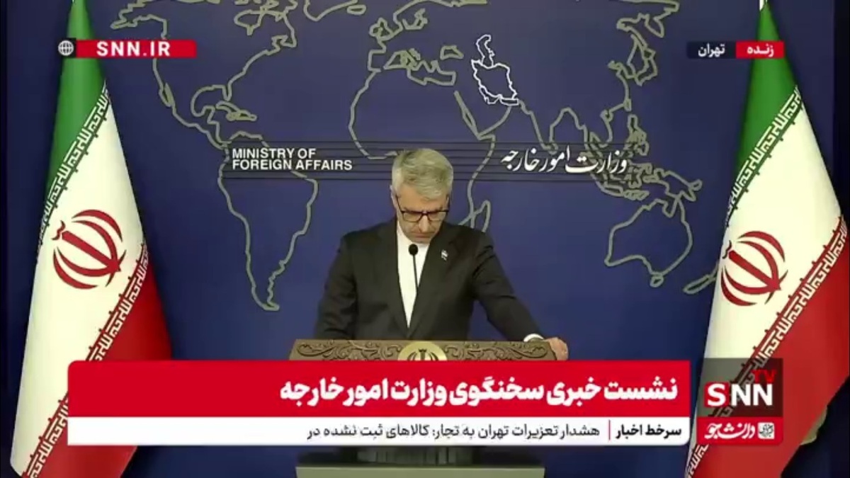 بقایی:  مادامی که وزیر صلاح بداند در سمت سخنگویی هستم مگر اینکه شما خبرنگاران بخواهید برای من شغل دیگری پیدا کنید!