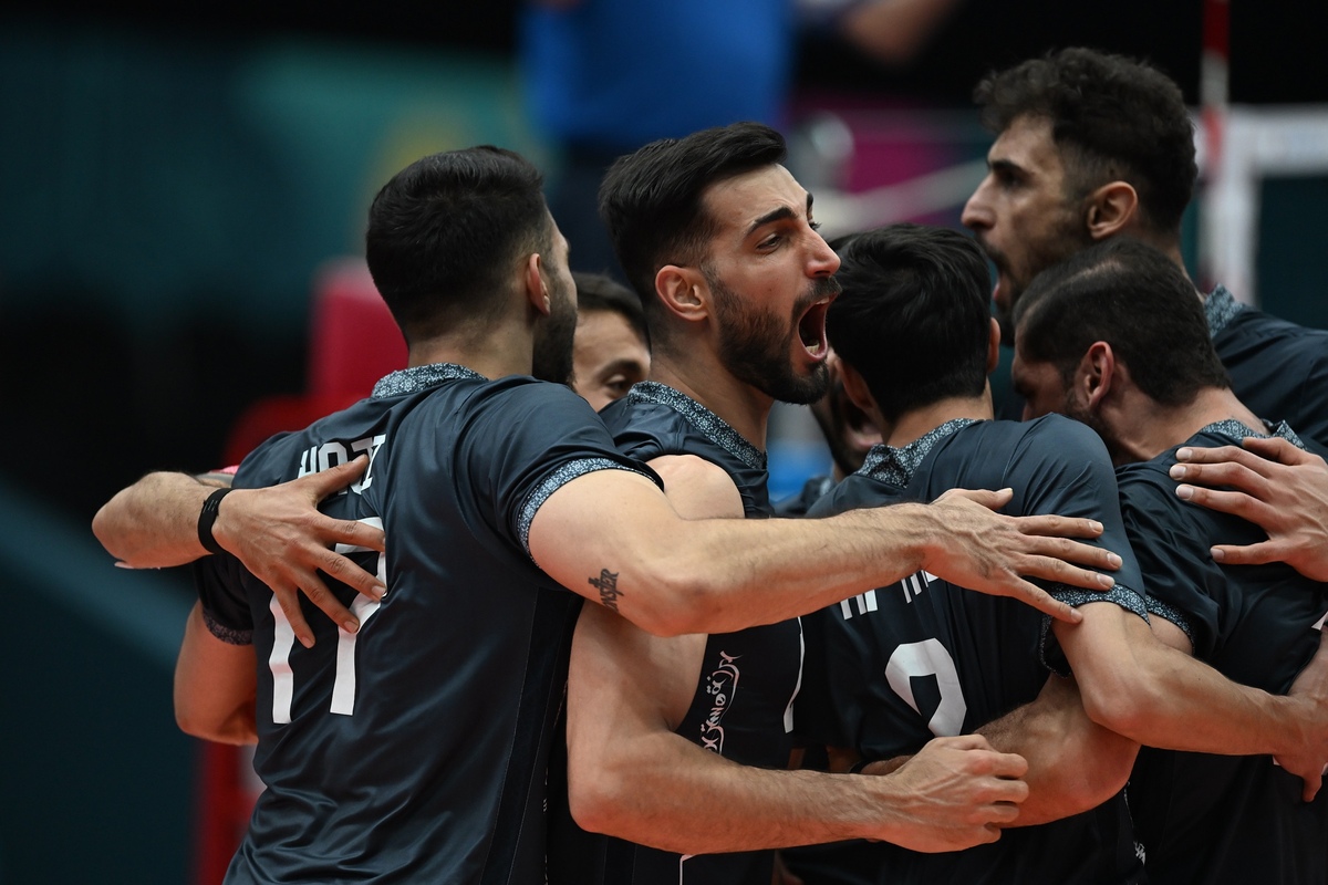 گزارش زنده والیبال ایران و چاد