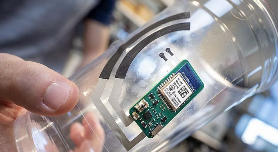 ابداع برچسب هوشمندی که میزان ویتامین C را تنها با لمس لیوان می&zwnj;سنجد