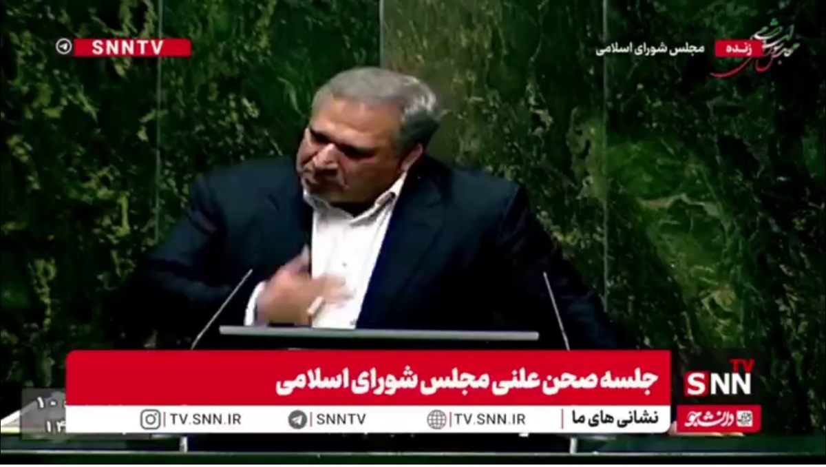 حسینی: هر دولتی آمده می&zwnj;گوید من در شرایط بدی کشور را تحویل گرفتم! مهم این است که در شرایط بهتری تحویل بدهید