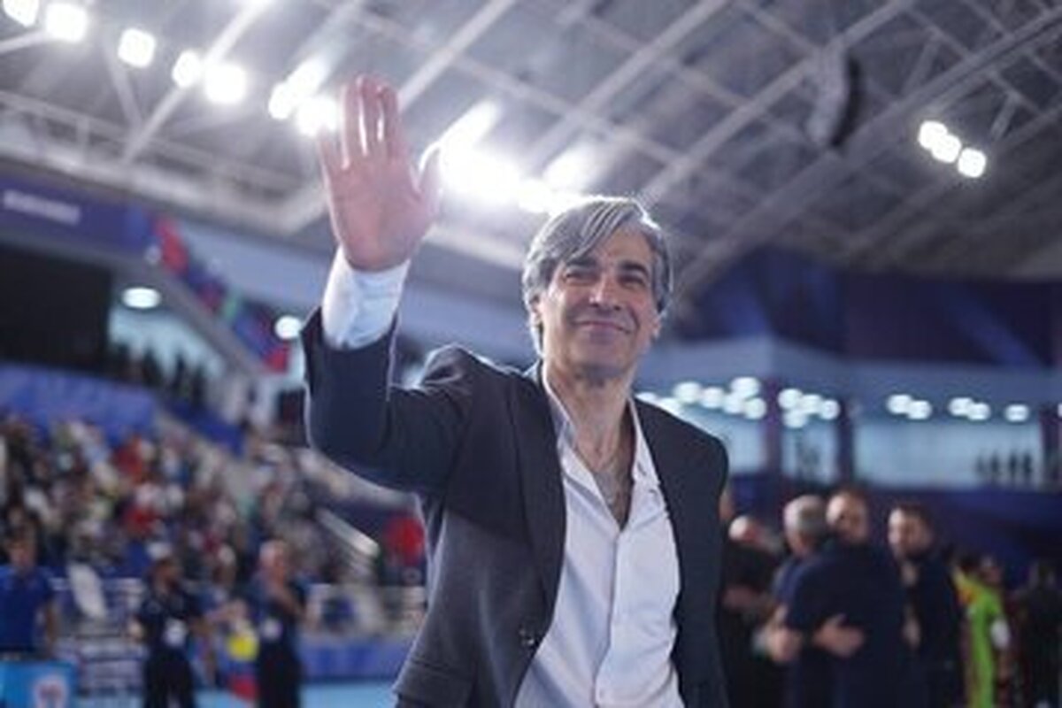 ادای احترام وحید شمسایی به حضرت علی (ع) در عربستان پس از قهرمانی فوتسال +فیلم