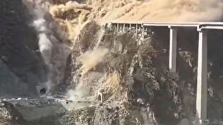 فرو ریختن پل ۷۵۸ متری تازه افتتاح شده در چین