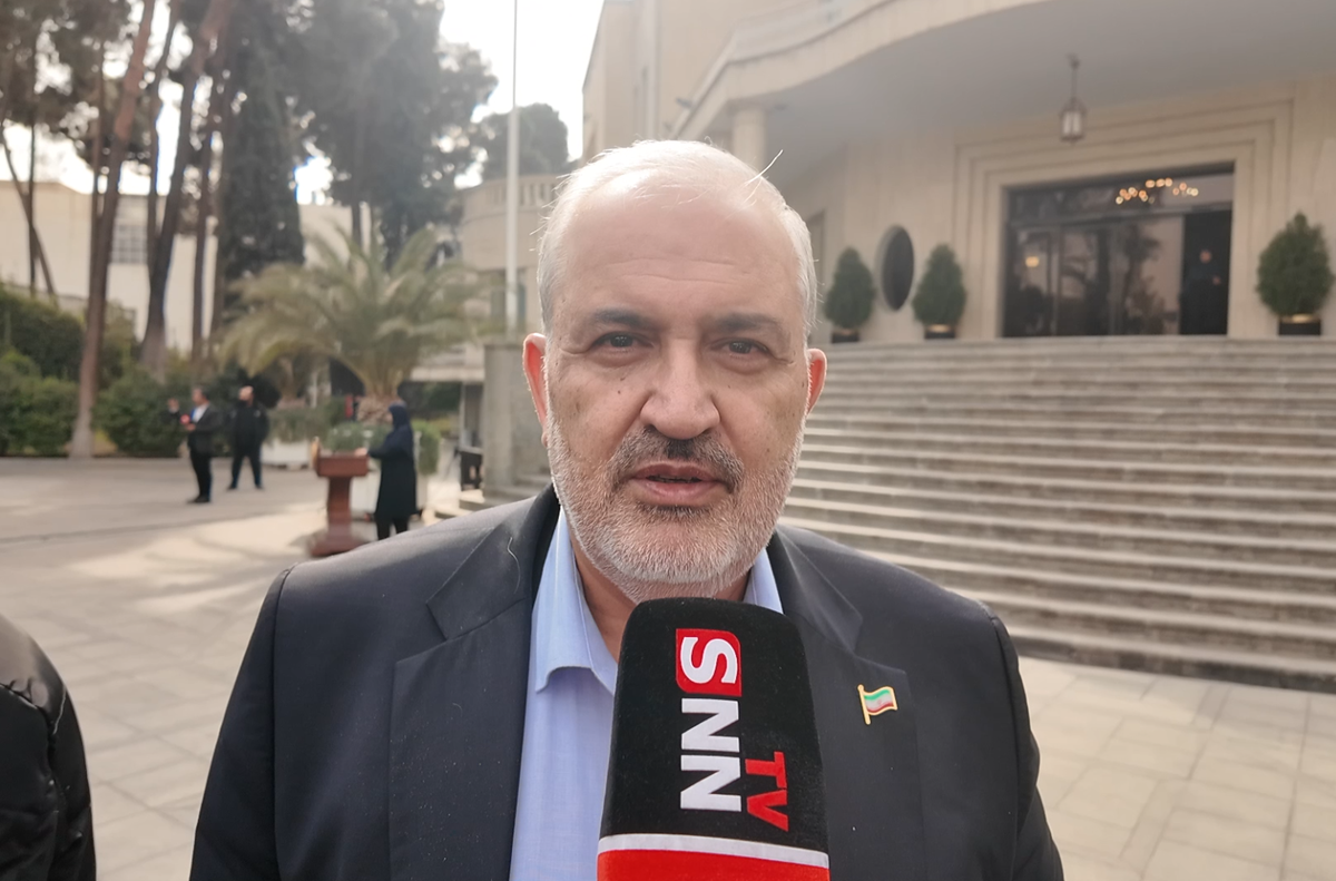 وزیر نیرو: تصمیم‌گیری‌ها برای حوضه آبریز زاینده رود طبق قانون پیگیری می‌شود+فیلم