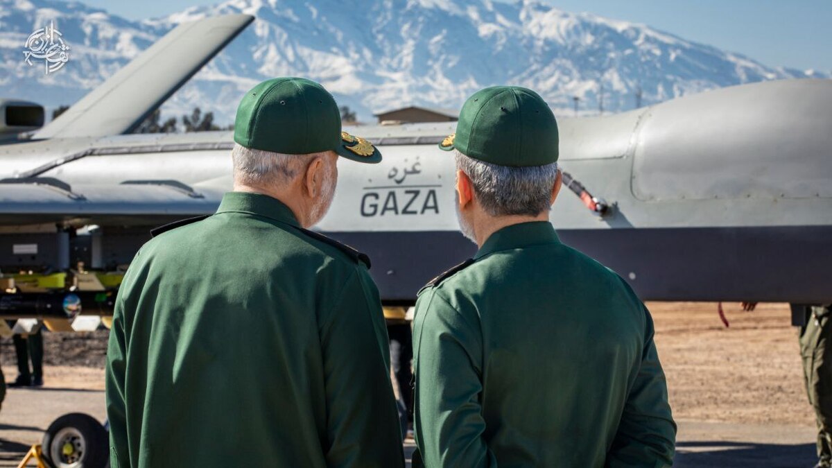 شهید سرلشکر حاجی زاده: ممکن است خیلی‌ها کشورشان را دوست داشته باشند، اما باید دید آنکسی که دوست دارد چقدر حاضر است فداکاری کند! + فیلم