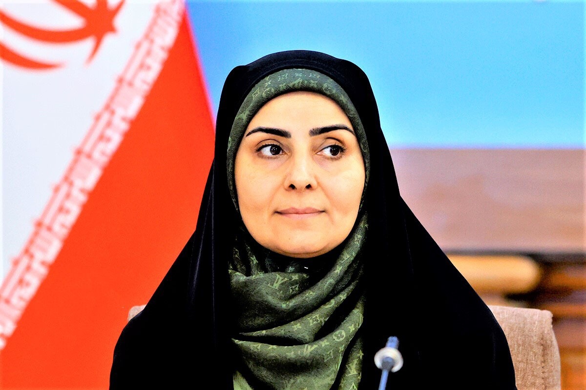 وزیر راه: بهره‌برداری از ۱۵ پروژه عمرانی تا پایان سال / تجهیز فرودگاه‌ها به پنل خورشیدی / راه‌آهن رشت–آستارا حلقه مفقوده کریدور شمال–جنوب است + فیلم