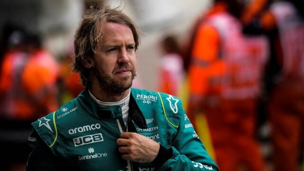 قهرمان فرمول یک: به بازگشت به فرمول یک فکر می‌کنم اما نه پشت فرمان