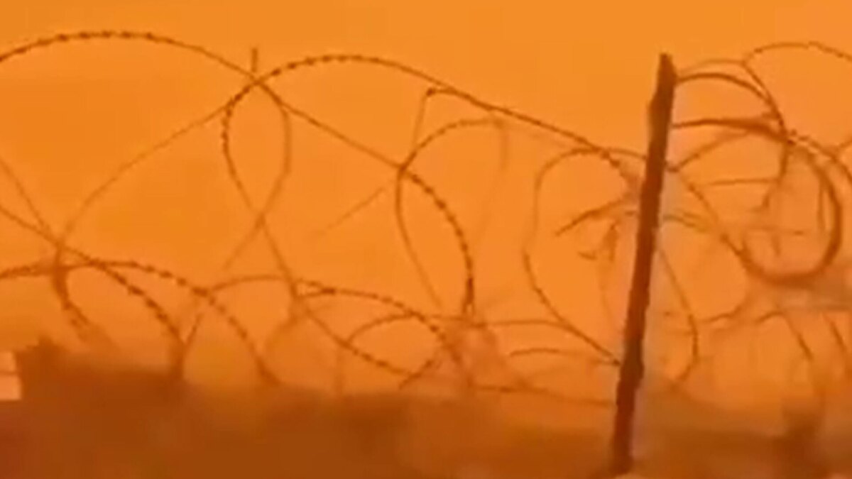 طوفان شدید گرد و غبار در مرز عراق و سوریه