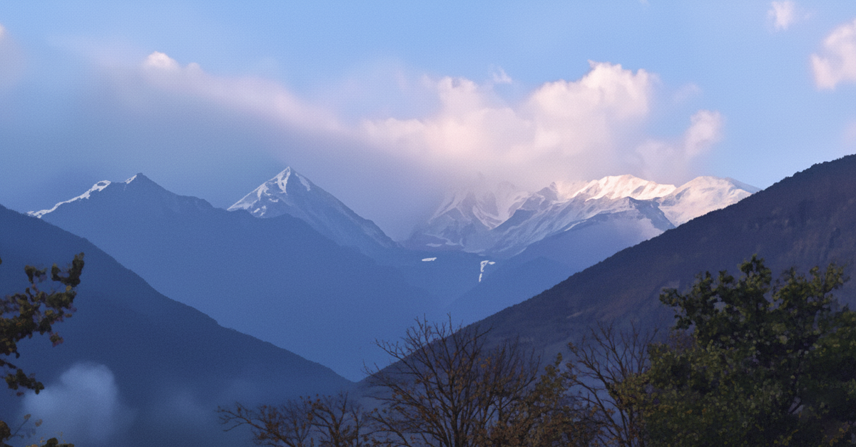 نخستین برف پاییزی ارتفاعات کلاردشت را سفیدپوش کرد