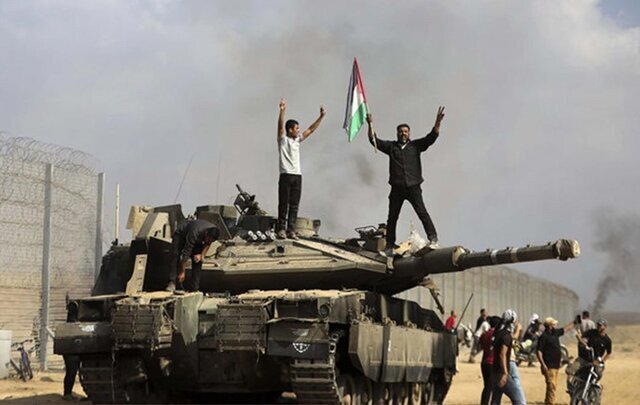 نگاهی به نتایج نظرسنجی از افکار عمومی مردم فلسطین/ از افزایش محبوبیت حماس تا مخالفت با خلع سلاح مقاومت