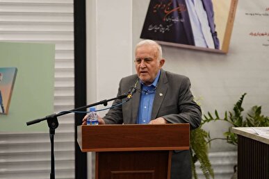 گلایه «حمیدرضا منایی» از غیبت ناشران در رونمایی آثار ادبی/ نقش رسانه در پیوند نویسندگان و ناشران