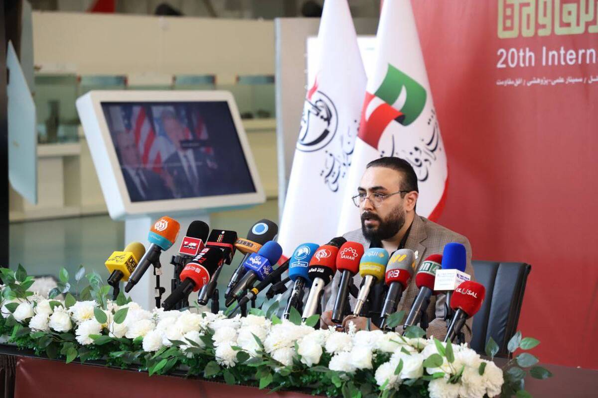 نشست رسانه‌ای جشنواره مقاومت با تجلیل از خانواده شهید حاجی‌زاده برگزار شد