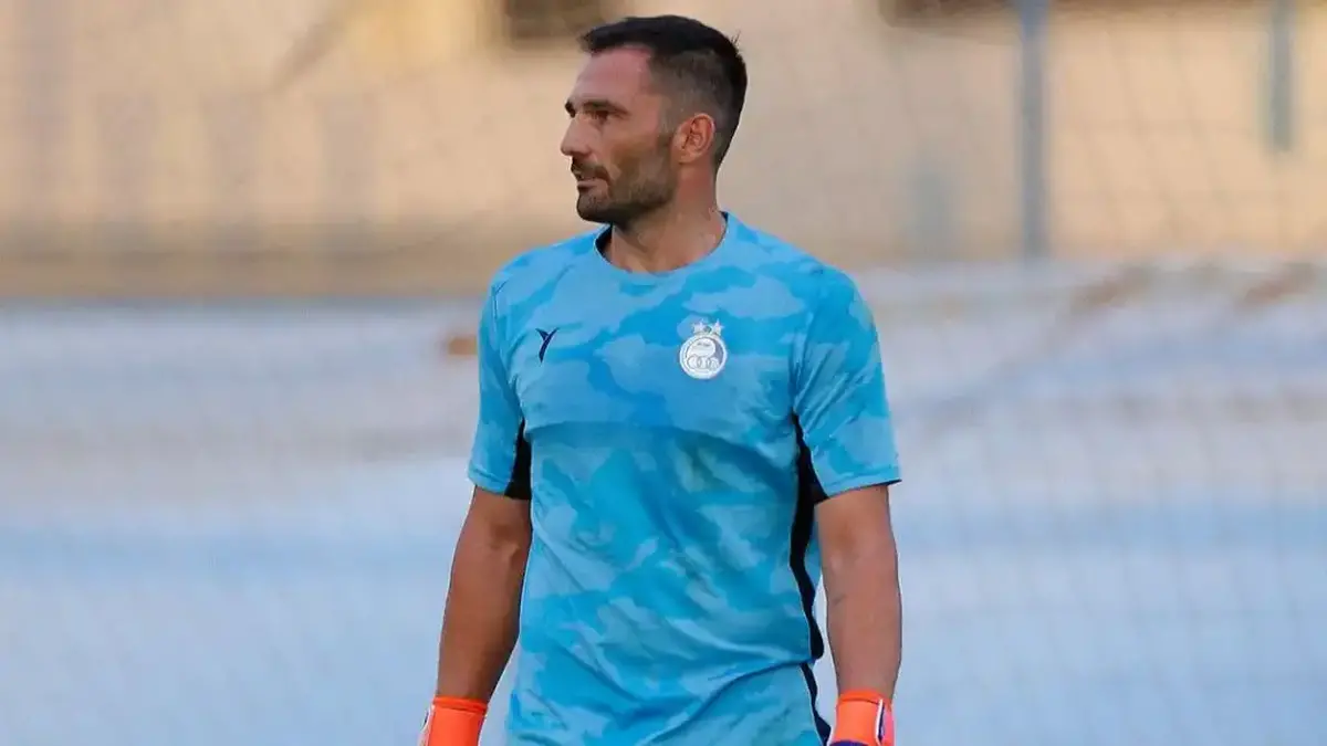 آدان مرد ثابت دروازه استقلال در اولین دیدار هر تورنمنتی