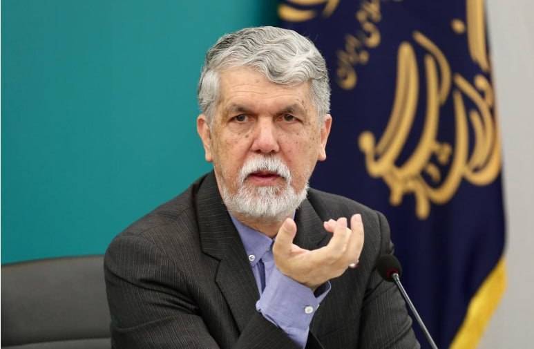 صالحی: جامعه بی‌کتاب، جامعه بی‌آیین و هویت است / "قاچاق کتاب" بازار کاذب ایجاد می‌کند