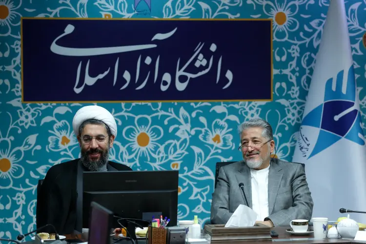 دیدار رئیس دانشگاه آزاد اسلامی با حجت الاسلام رستمی