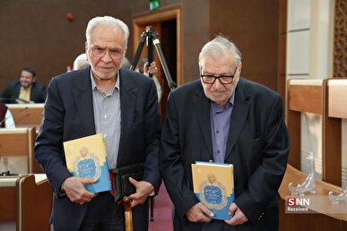 ویراست جدید کتاب «ارتباط انسان – جهان؛ انعکاس ماده‌ی فلسفی و جرم فیزیکی در ادراک بشر» رونمایی شد+ تصاویر