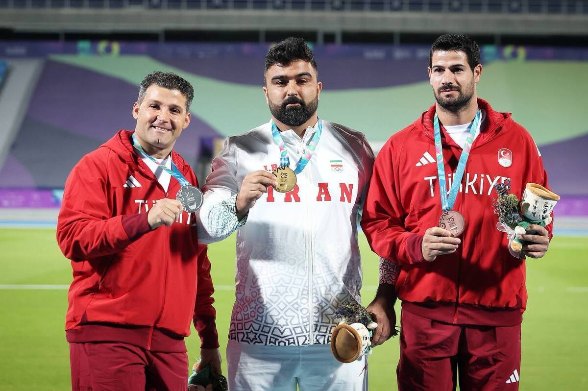 لحظه اهدای مدال یاسین خسروی +فیلم