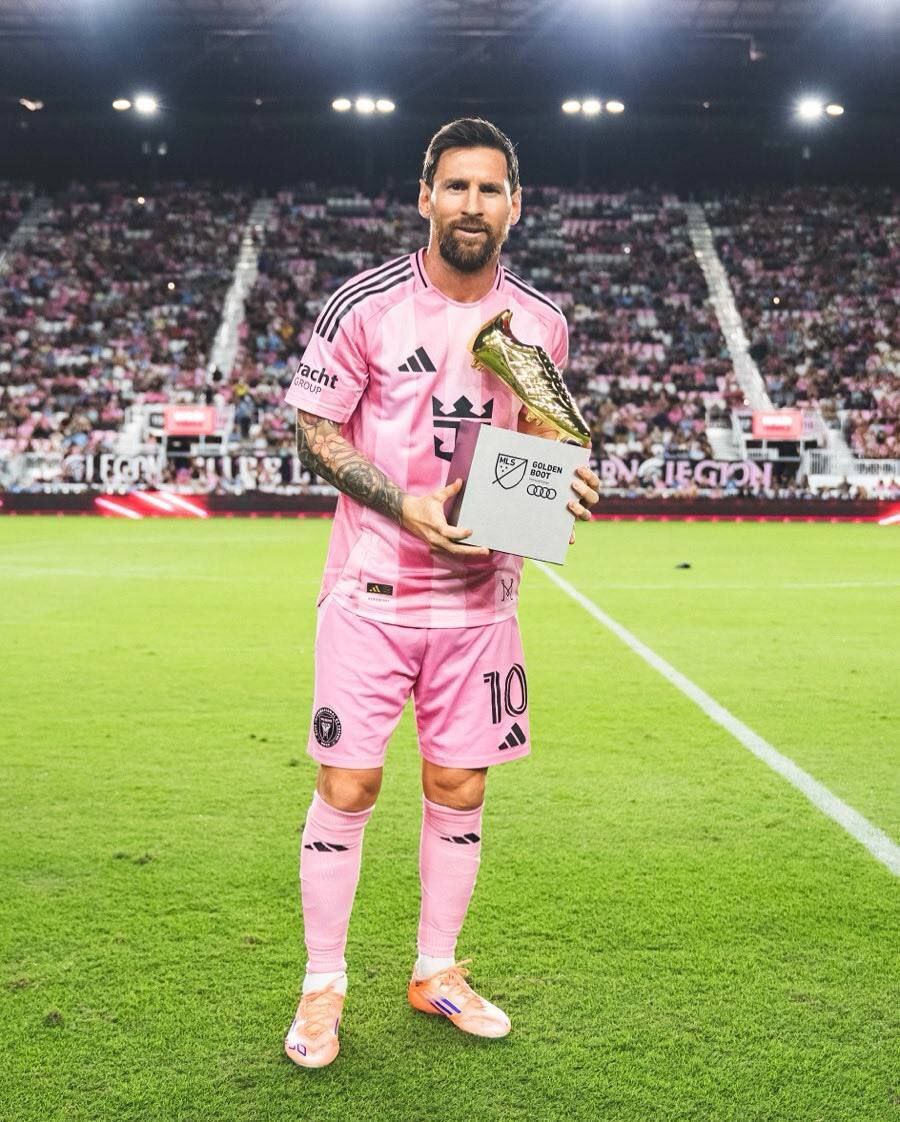 مسی برنده کفش طلا آمریکا شد مسی برنده کفش طلا آمریکا شد