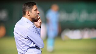 وحید هاشمیان در تمرین امروز پرسپولیس حاضر شد و مورد تشویق هواداران قرار گرفت