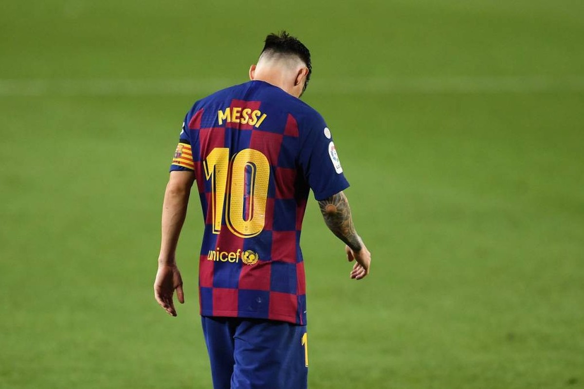 ورود مسی به بارسلونا ممنوع!
