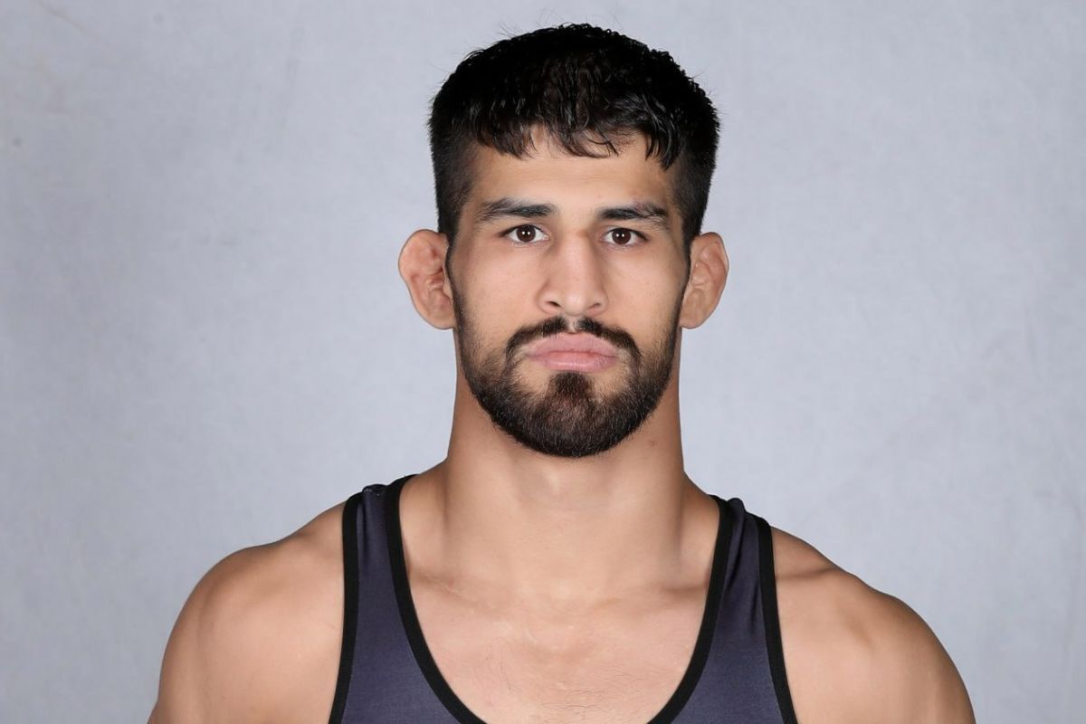 صعود یونس امامی به فینال ۷۴ کیلوگرم کشتی‌آزاد