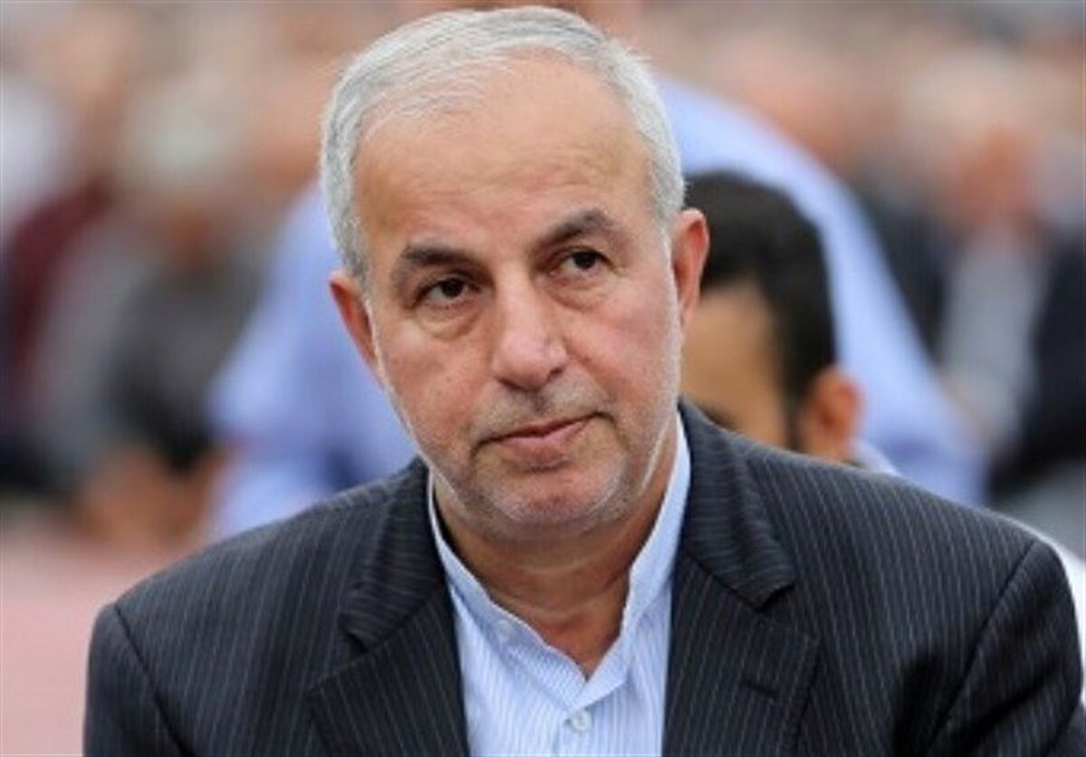 کوچکینژاد: از اقدام انقلابی بانک مرکزی در انحلال بانک آینده تشکر میکنیم + فیلم