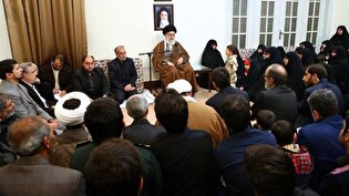 مدافعان حرم کشور ما را در دنیا به عزت رساندند