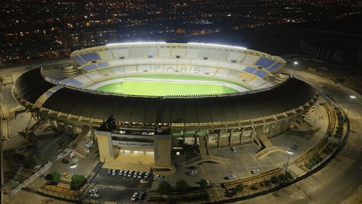 یک گزینه برای میزبانی از شهرآورد خط می‌خورد