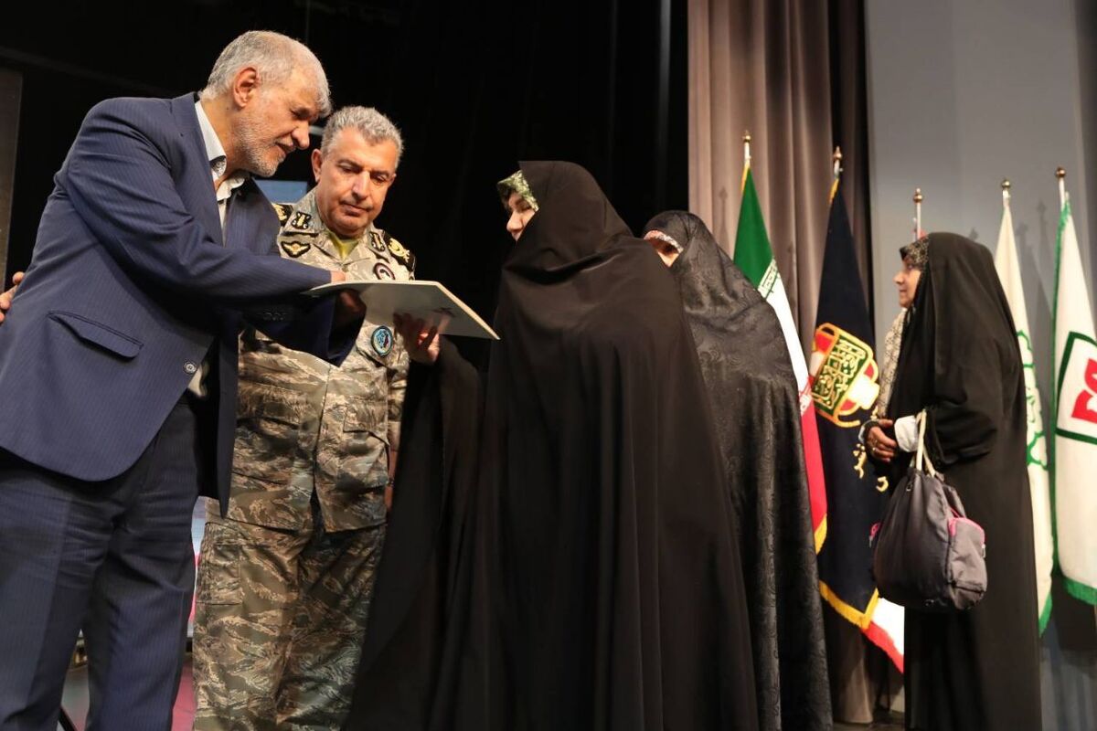 همسران جانبازان بصیر ستارگان هجدهمین شب خاطره موزه ملی انقلاب اسلامی و دفاع مقدس