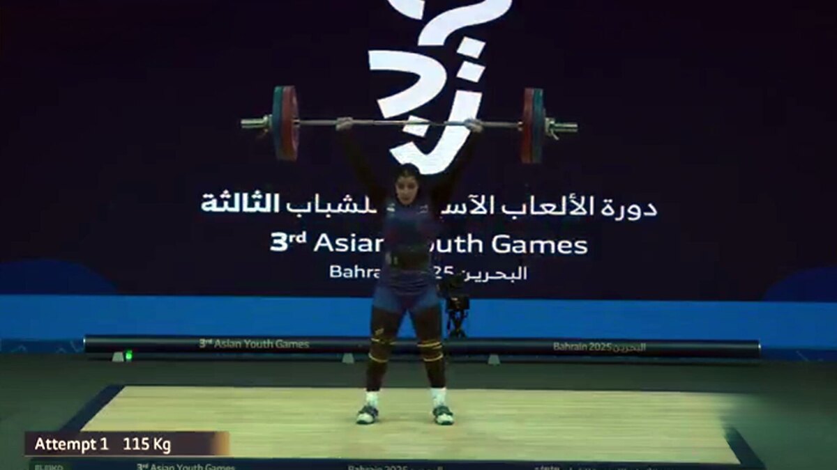 زهرا حسینی وزنه بردار دهه هشتادی کشورمان به مدال برنز رسید