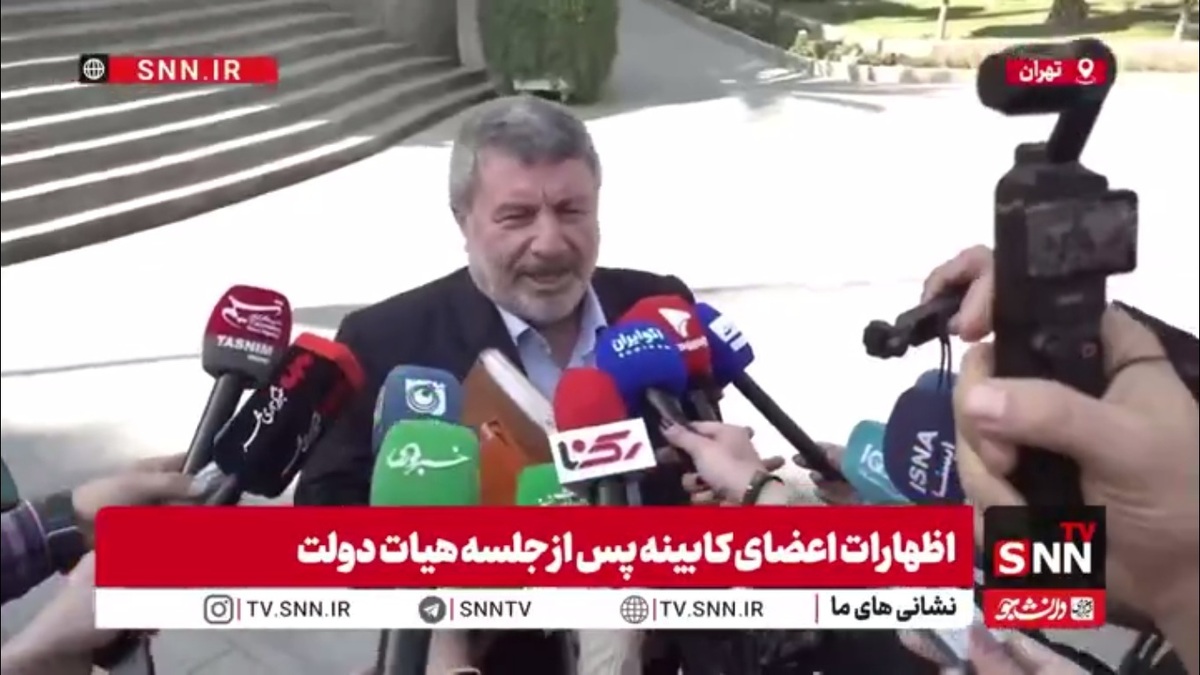 دفاع حضرتی از احمدنیا؛ &laquo;بی اخلاقی کرده&zwnj;اند!&raquo;