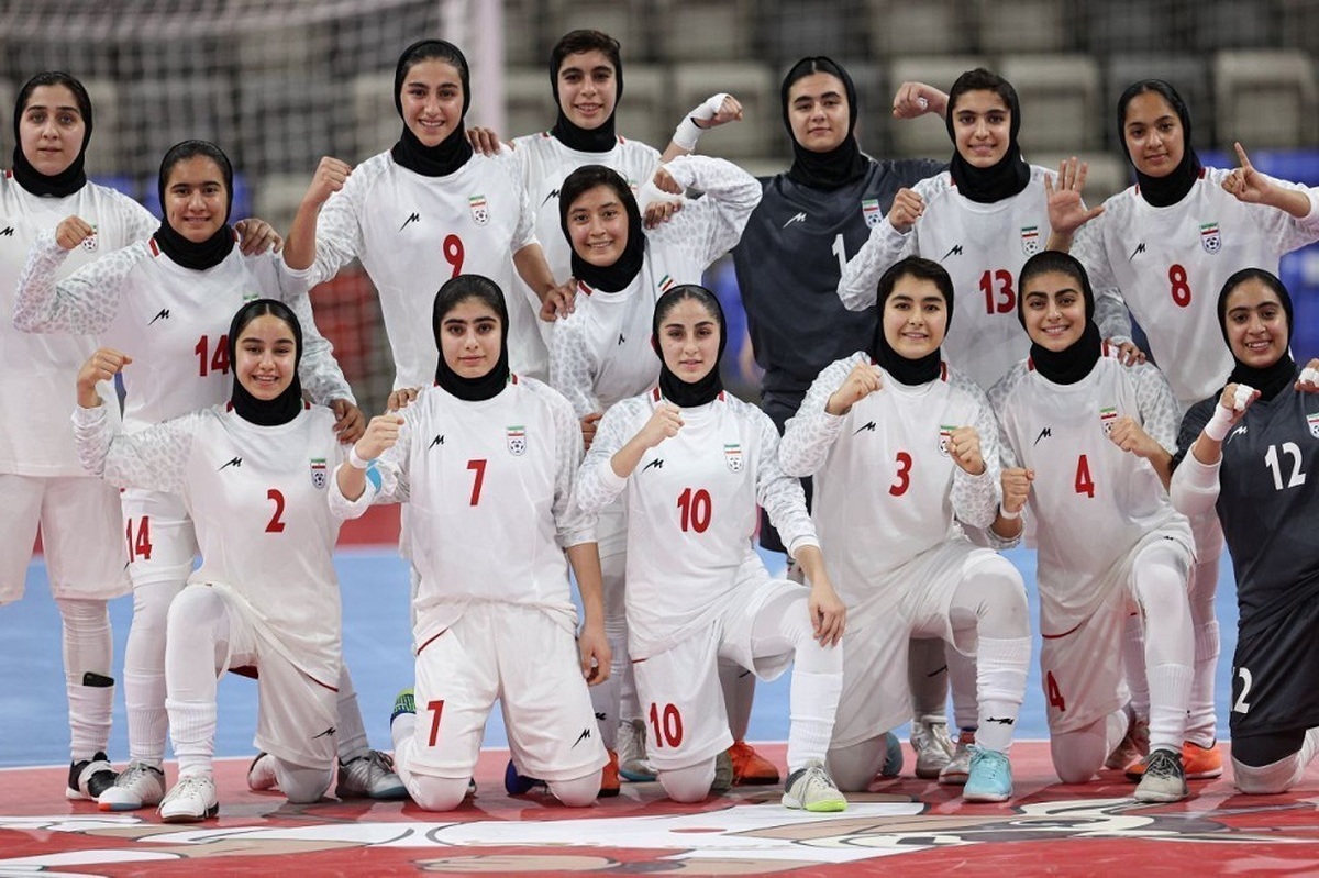 دختران فوتسال ایران در جدالی نفسگیر با پیروزی در ضربات پنالتی طلایی شدند + فیلم