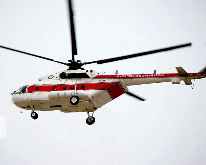 ۱۲ سورتی پرواز بالگردهای هلالاحمر در ادامه عملیات اطفای حریق جنگلهای الیت چالوس