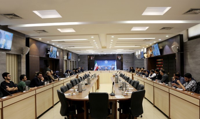 رئیس دانشگاه تهران: سرمایه‌گذاری در حوزه توسعه علم و فناوری کمتر از نیم درصد تولید ناخالص ملی است/ دانشگاه تهران ظرفیت بزرگ برای تحقیق و توسعه صنعت است