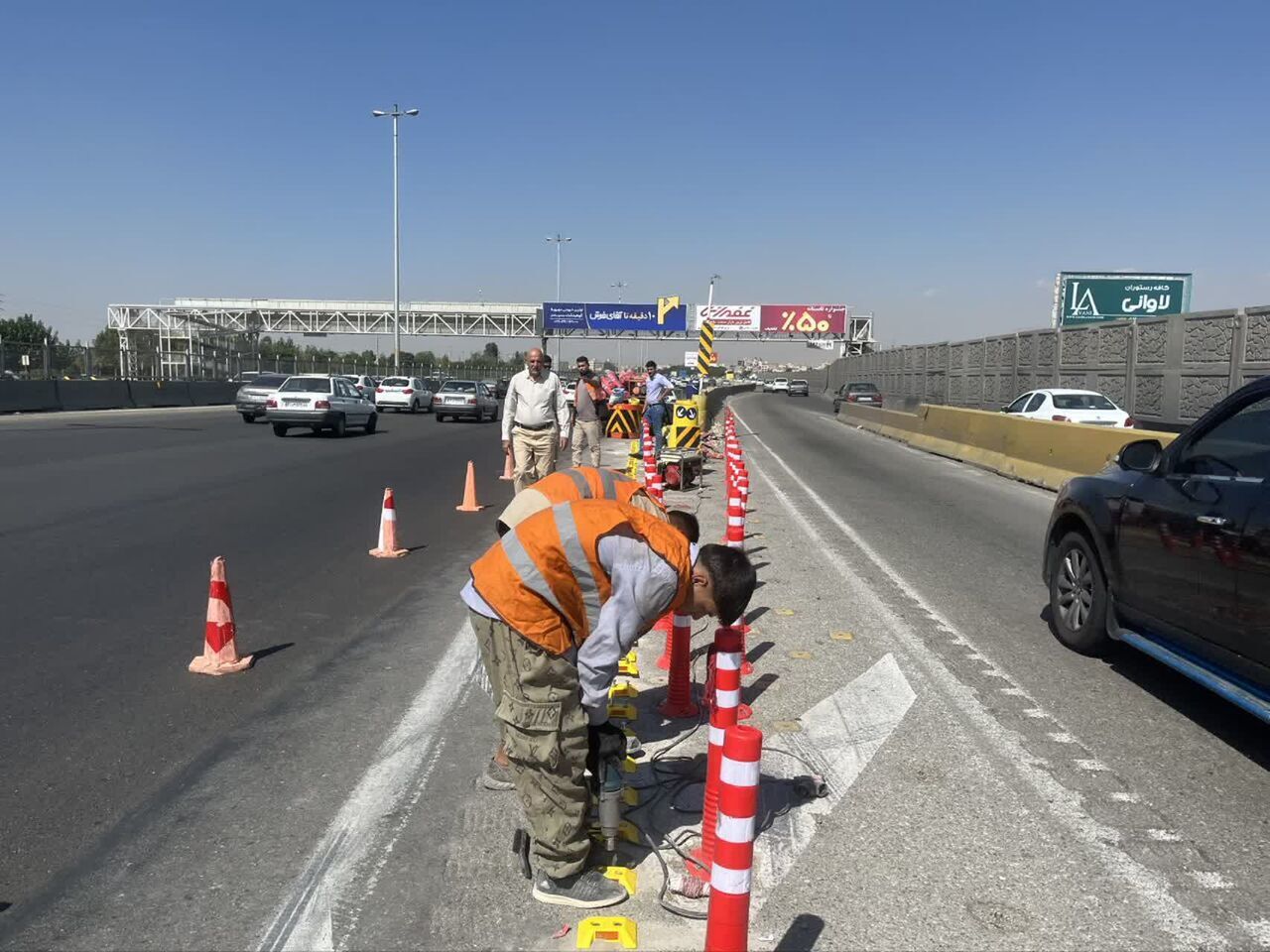 تداوم عملیات ایمنی و پاکسازی محور‌های البرز برای روان‌سازی ترافیک