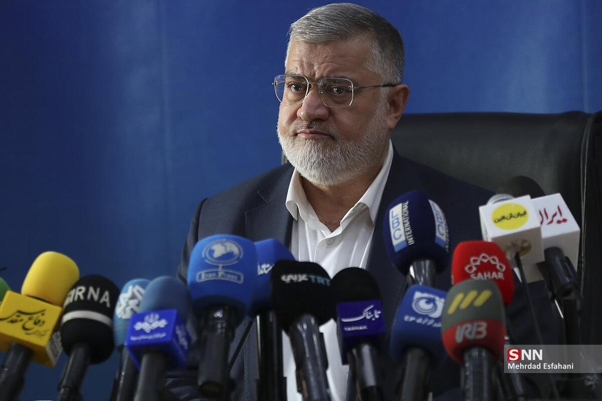 چرا مدارس و دانشگاه‌های تهران امروز غیرحضوری نشد؟ / استاندار تهران: طبق قانون عمل کردیم + فیلم