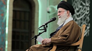 مهمترین حق و نیاز زن در خانه محبت همسر است. مردان باید محبت به زنان خود را ابراز و بیان کنند