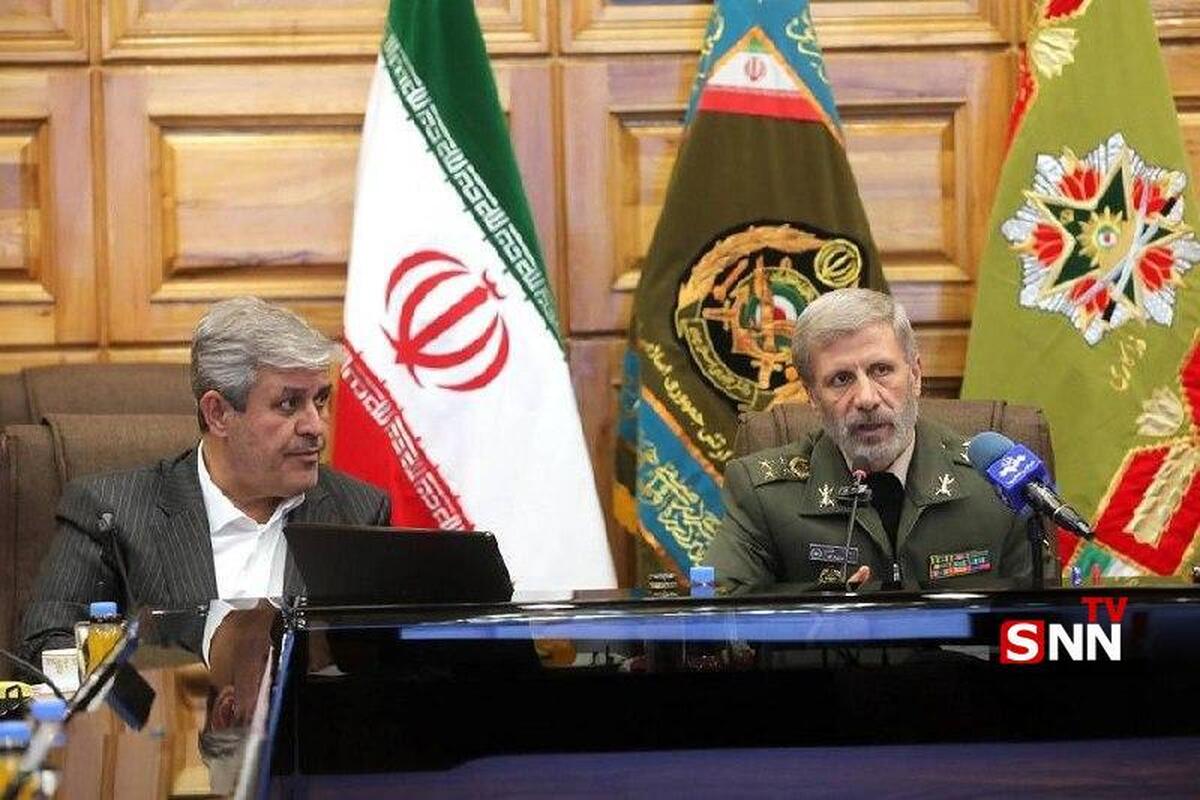 سرلشکر حاتمی: لحظه‌ای را در ارتقای توان دفاعی از دست نداده‌ایم