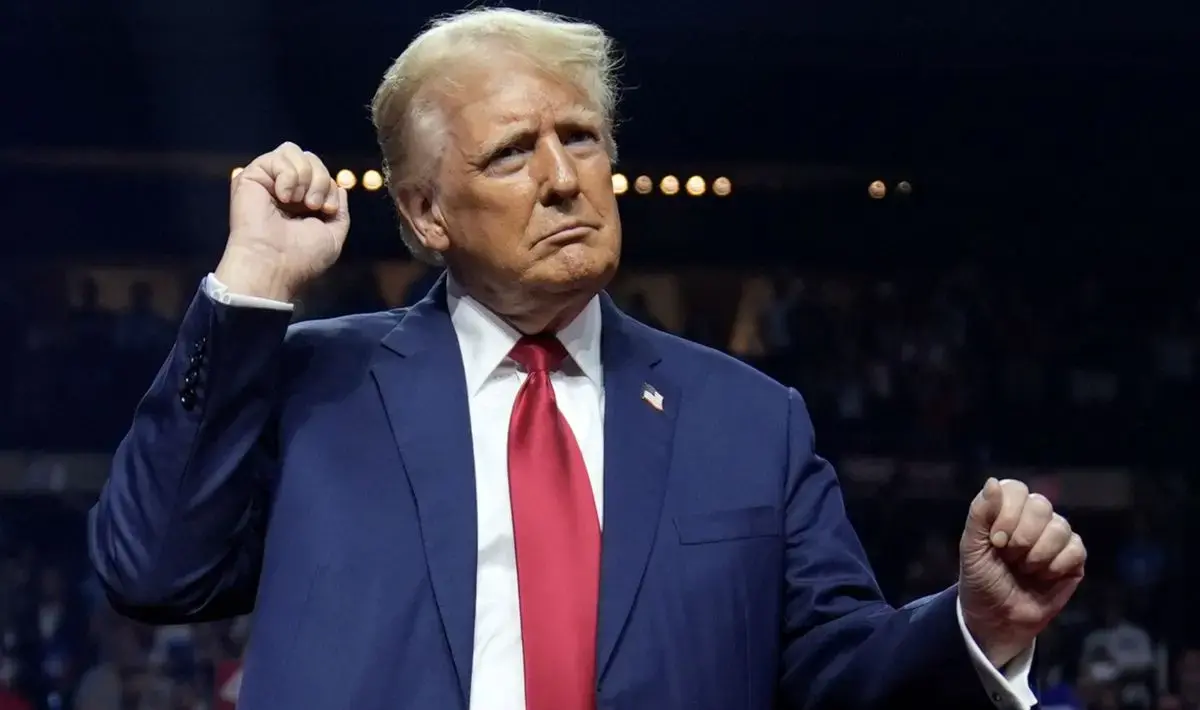 رقص مضحک و دوباره رئیس جمهور سبک مغز آمریکا + فیلم