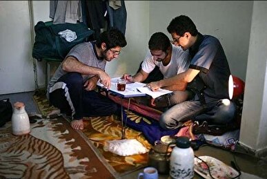 روز دانشجو و زندگی دانشجویی با نان خشک، خاتمی، رونالدو و سردار متفاوت + عکس