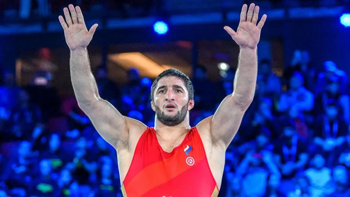 تانک روسی به دیدار نهایی لیگ برتر کشتی آزاد نمی‌رسد