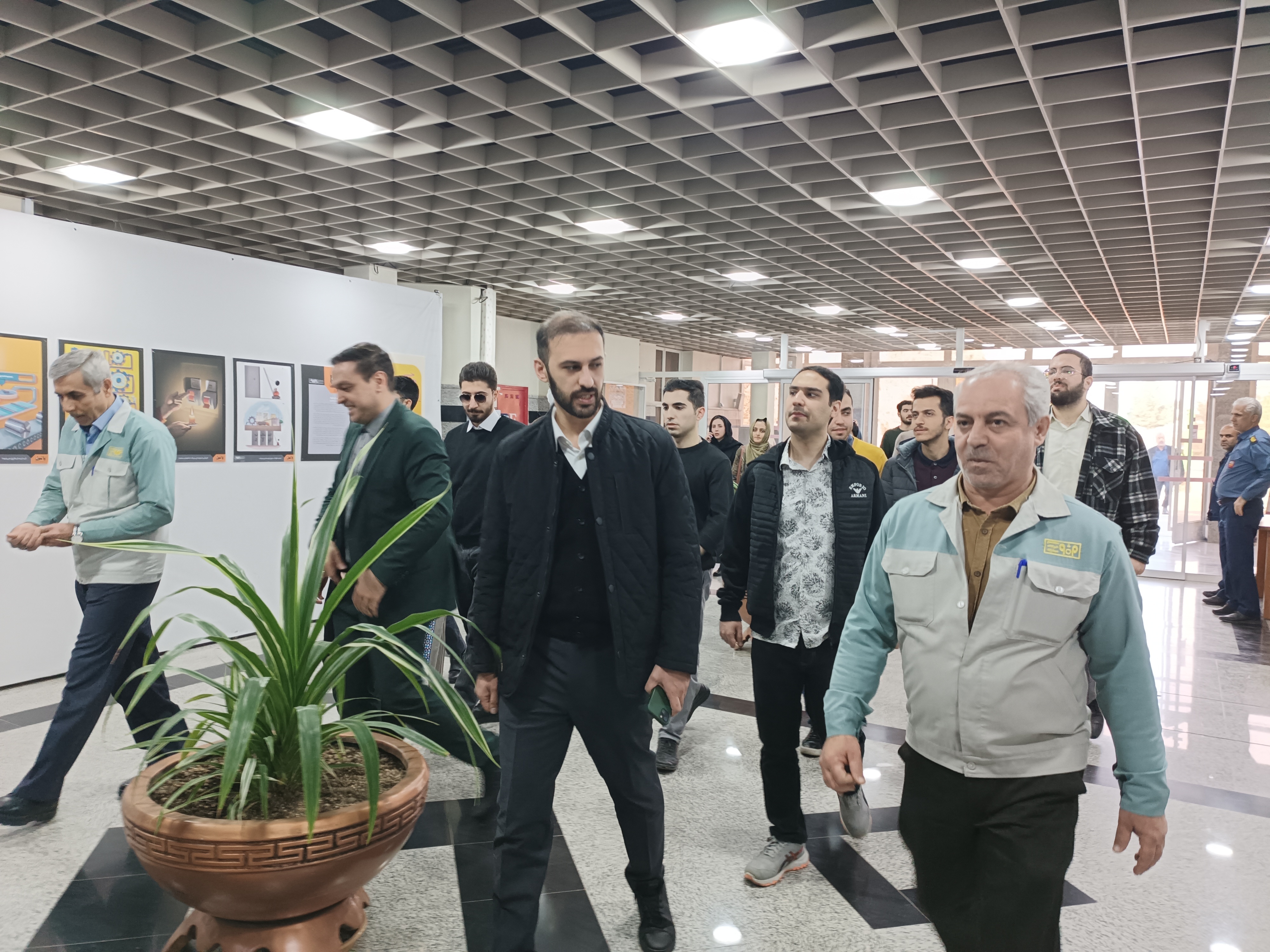 صبر، تلاش و امید در دل فولاد؛ درسهایی که دانشجویان دانشگاه تهران آموختند صبر، تلاش و امید در دل فولاد؛ درسهایی که دانشجویان دانشگاه تهران آموختند